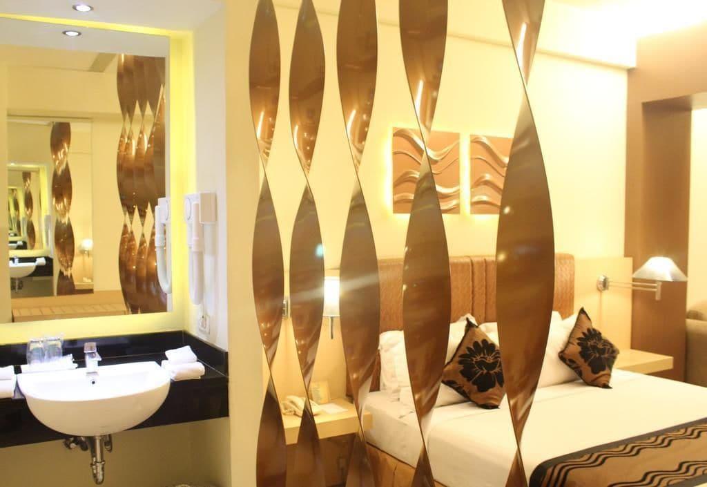 Lux Tychi Hotel Malang Extérieur photo