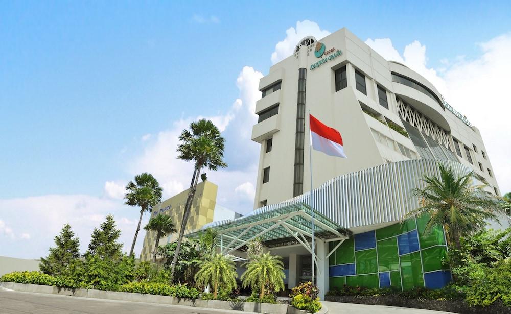 Lux Tychi Hotel Malang Extérieur photo
